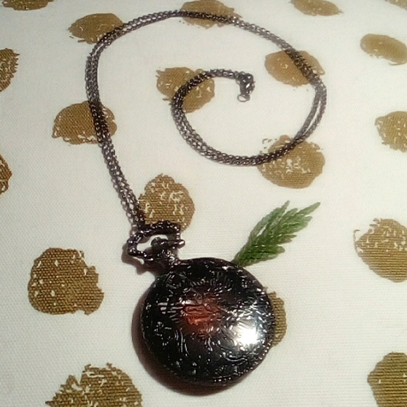 Long Necklace - Picture 2 of 4